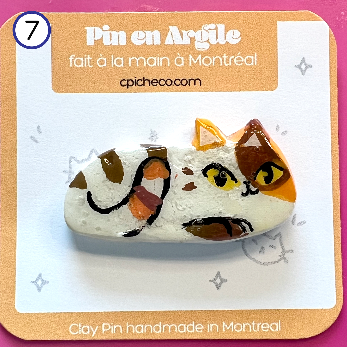 Clay Cats Pins or Magnets -  Aimants ou Épinglette en format de chat fait en Argile